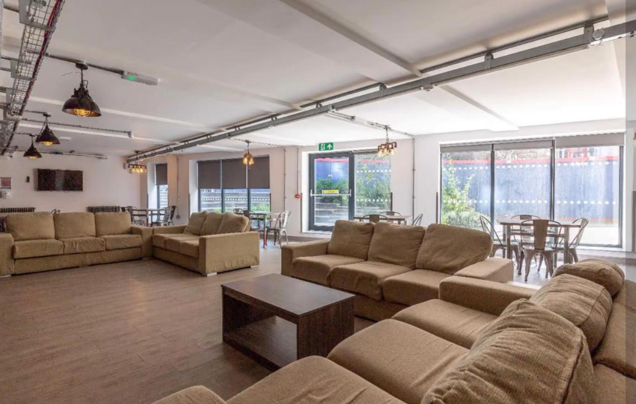 Vibrant Rooms For Students Only, Leeds - Sk לידס מראה חיצוני תמונה