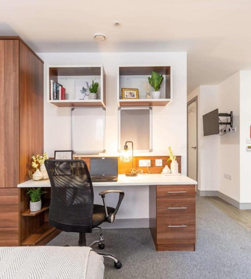 Vibrant Rooms For Students Only, Leeds - Sk לידס מראה חיצוני תמונה