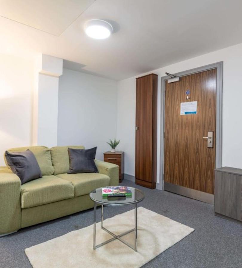 Vibrant Rooms For Students Only, Leeds - Sk לידס מראה חיצוני תמונה